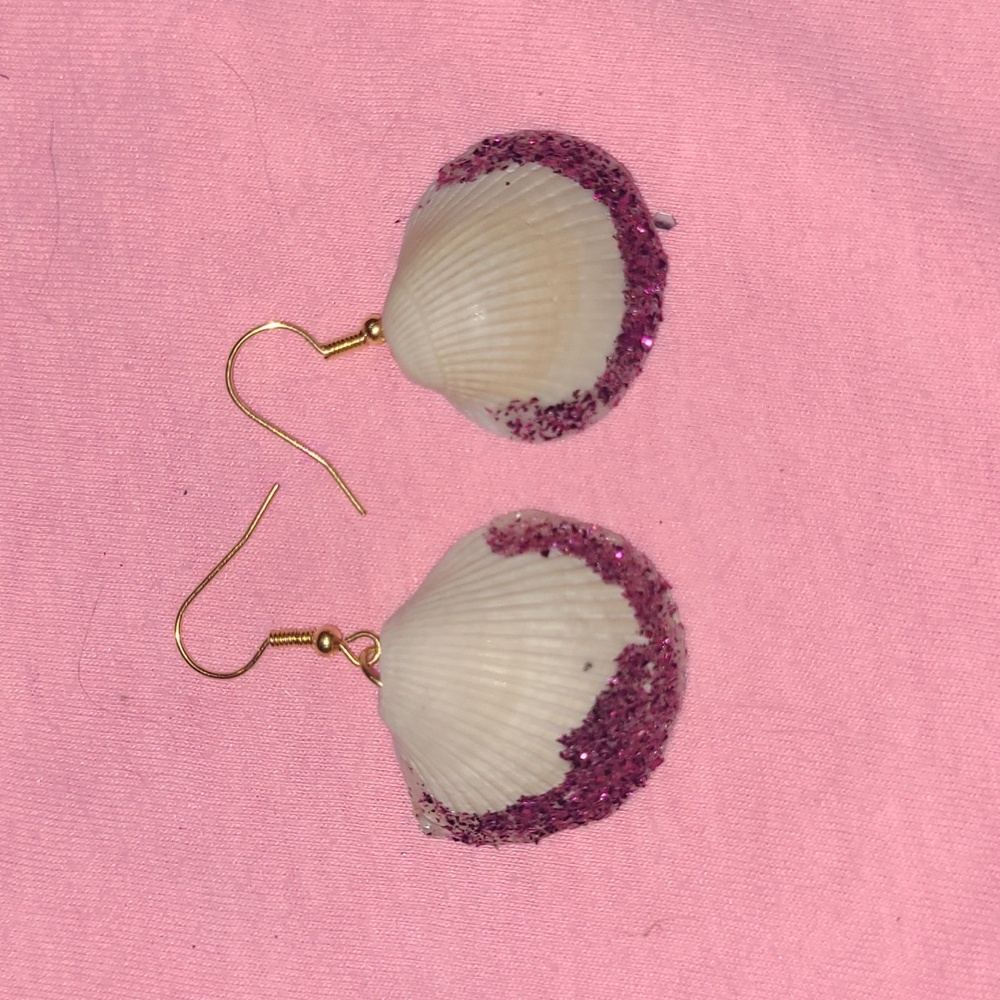 Shell earrings